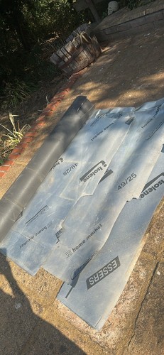 Underlay large pieces flooring